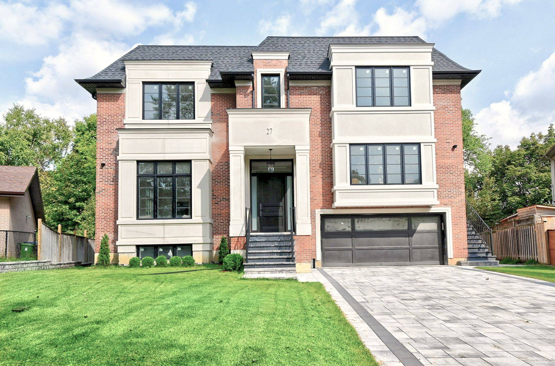 Toronto C13, ON M3B 2P9,27 Hurlingham CRES