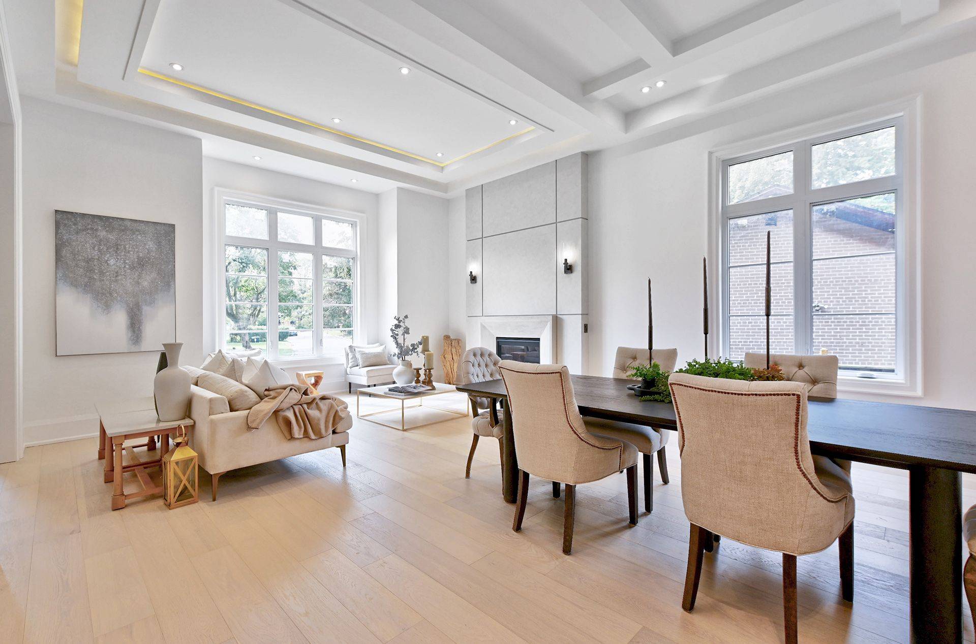 Toronto C13, ON M3B 2P9,27 Hurlingham CRES