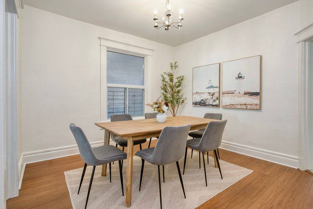 Toronto E01, ON M4M 2E9,151 Broadview AVE