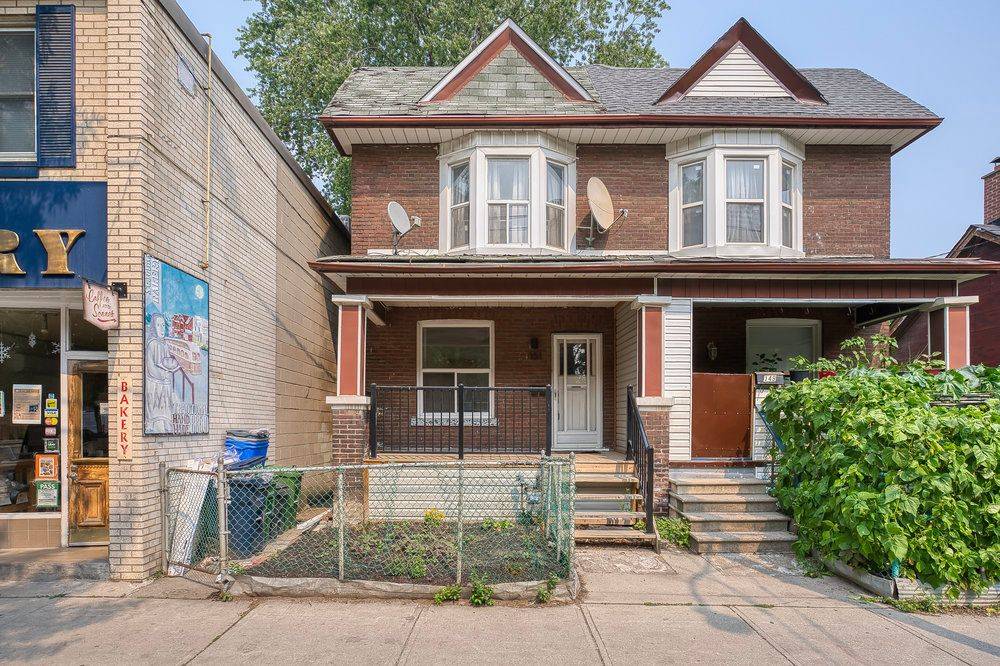 Toronto E01, ON M4M 2E9,151 Broadview AVE