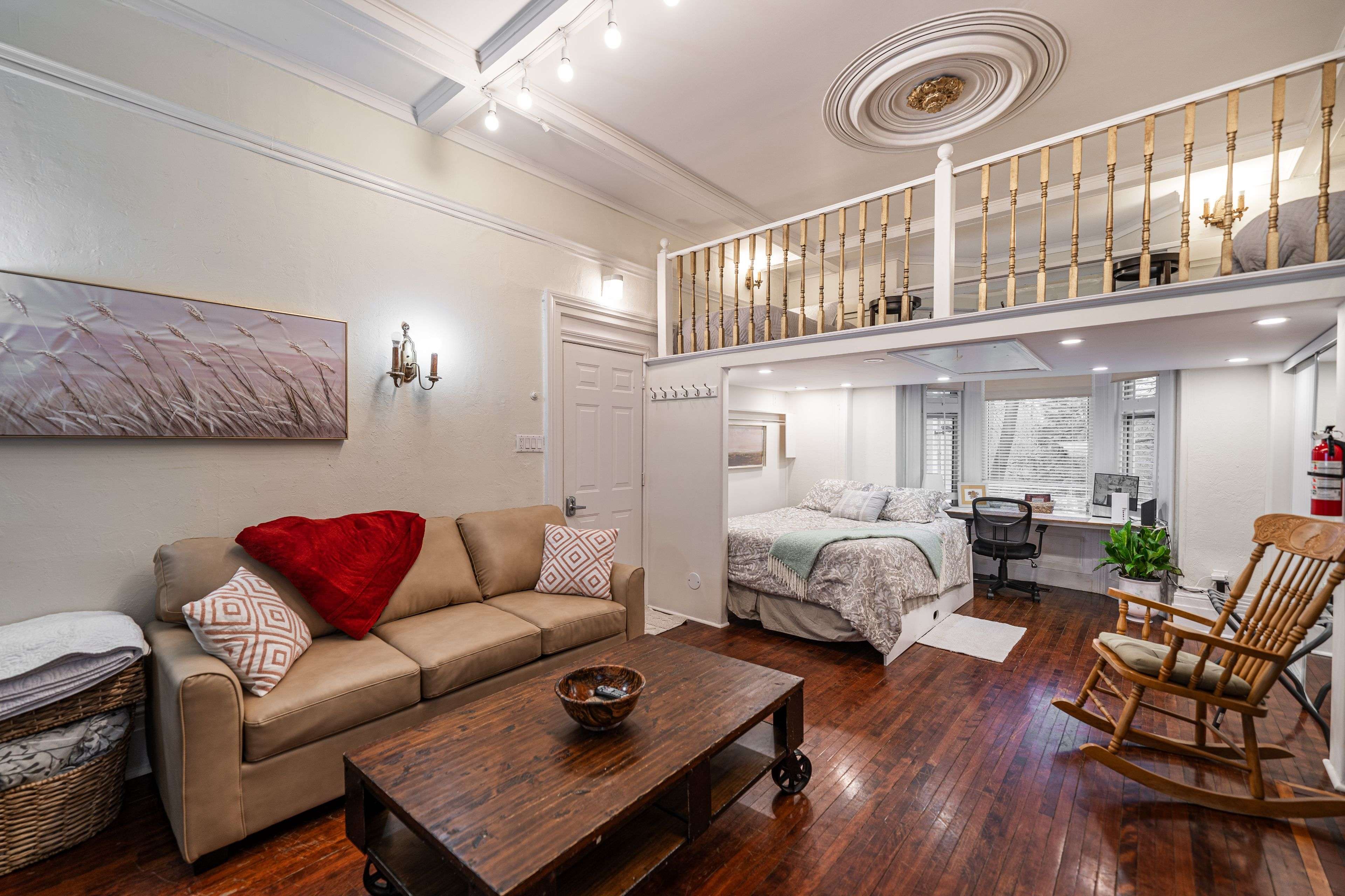 Brampton, ON L6V 1S3,68 Scott ST #A