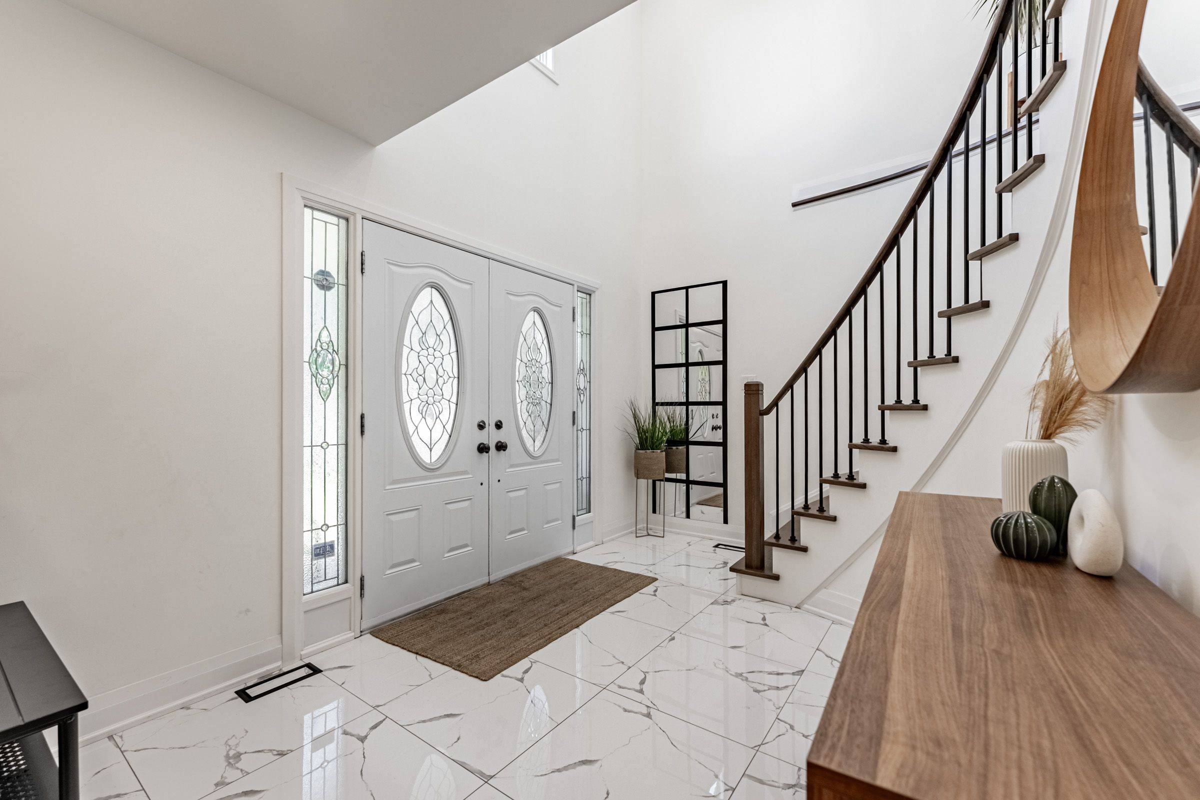 Mississauga, ON L5R 1M3,4631 Dunedin CRES