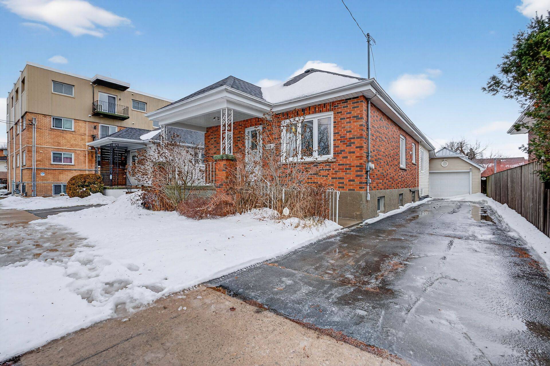 Kingston, ON K7K 1X8,17 Stanley ST