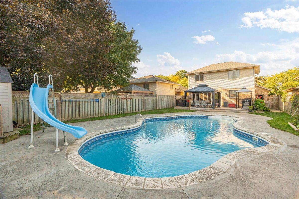 London East, ON N5V 4N1,169 Saddy AVE