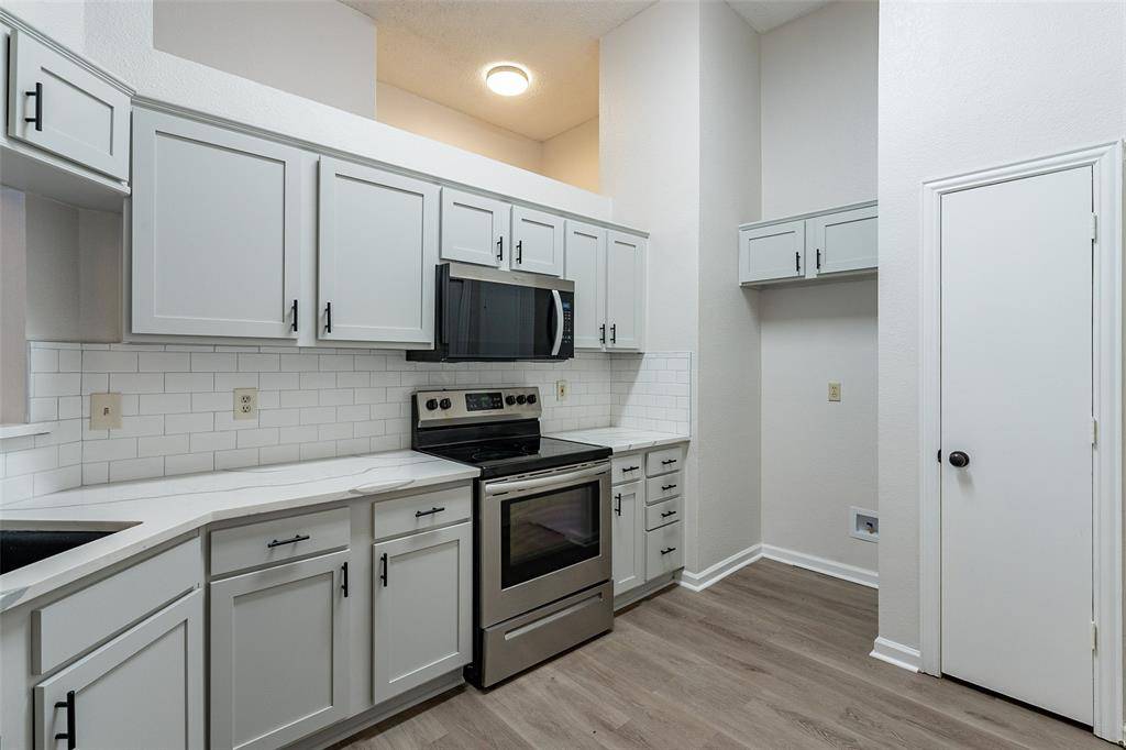 Carrollton, TX 75010,2203 Greenview Drive