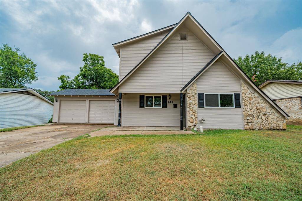 Hurst, TX 76053,741 Ponderosa Drive