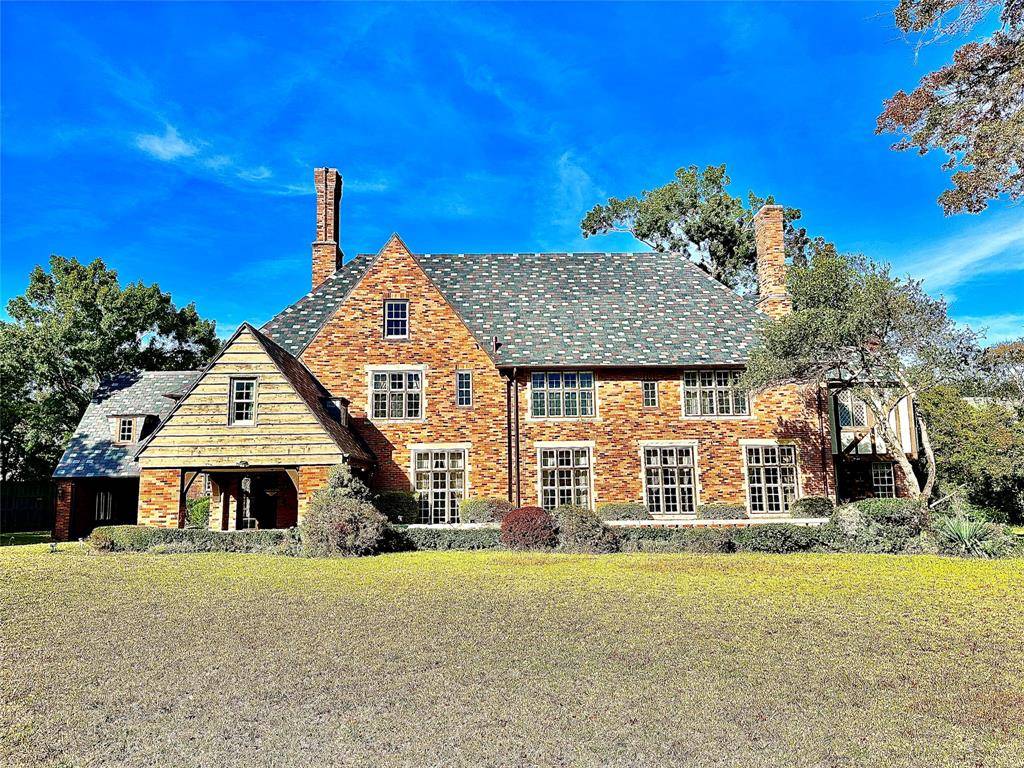 Dallas, TX 75214,6835 Westlake Avenue