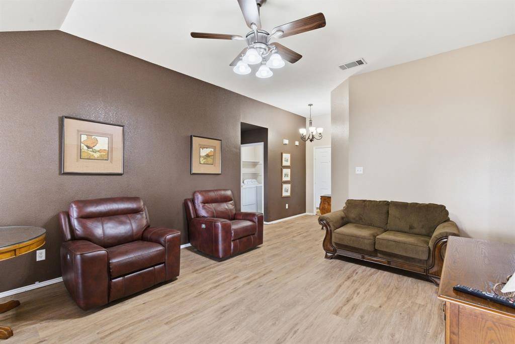 White Settlement, TX 76108,9321 Marie Court