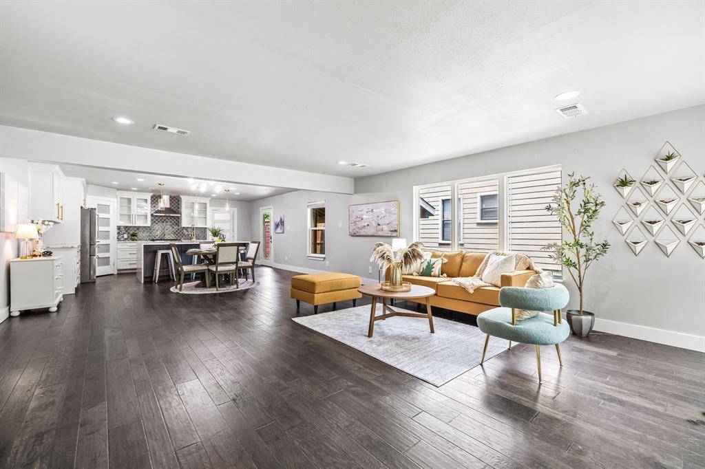 Dallas, TX 75218,8911 Diceman Drive