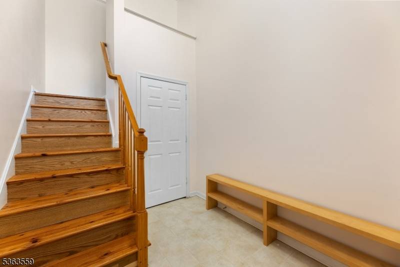 Piscataway Twp., NJ 08854,107 Forest Dr