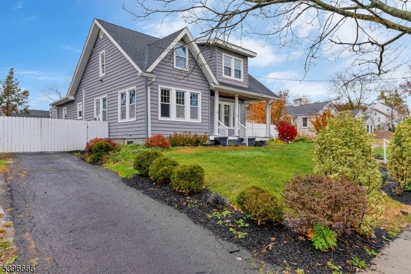 Somerville Boro, NJ 08876,21 Grant Ave