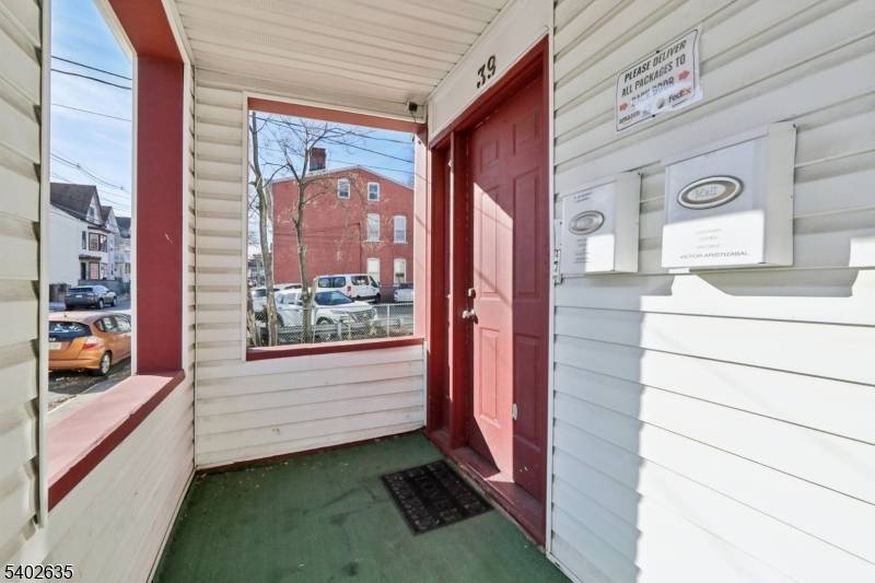 Paterson City, NJ 07503,39 Thomas St