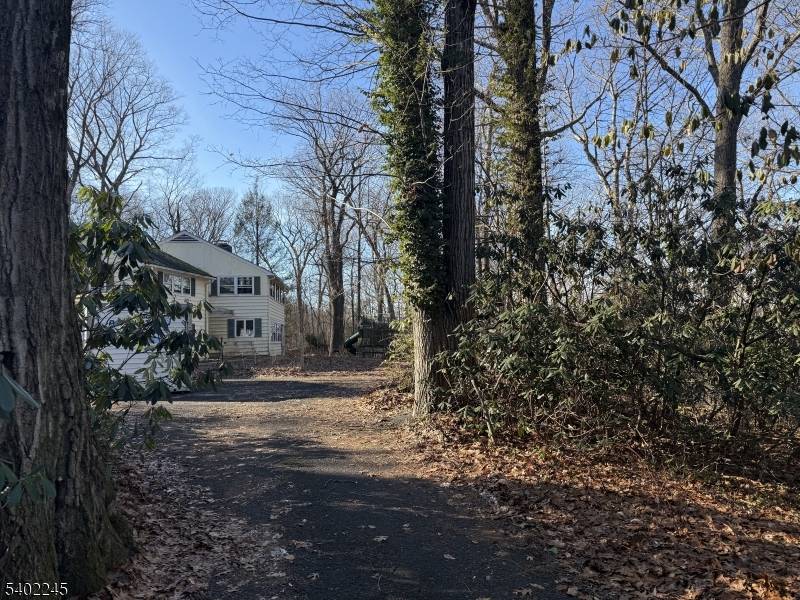 Bernards Twp., NJ 07920,6 Dogwood Way