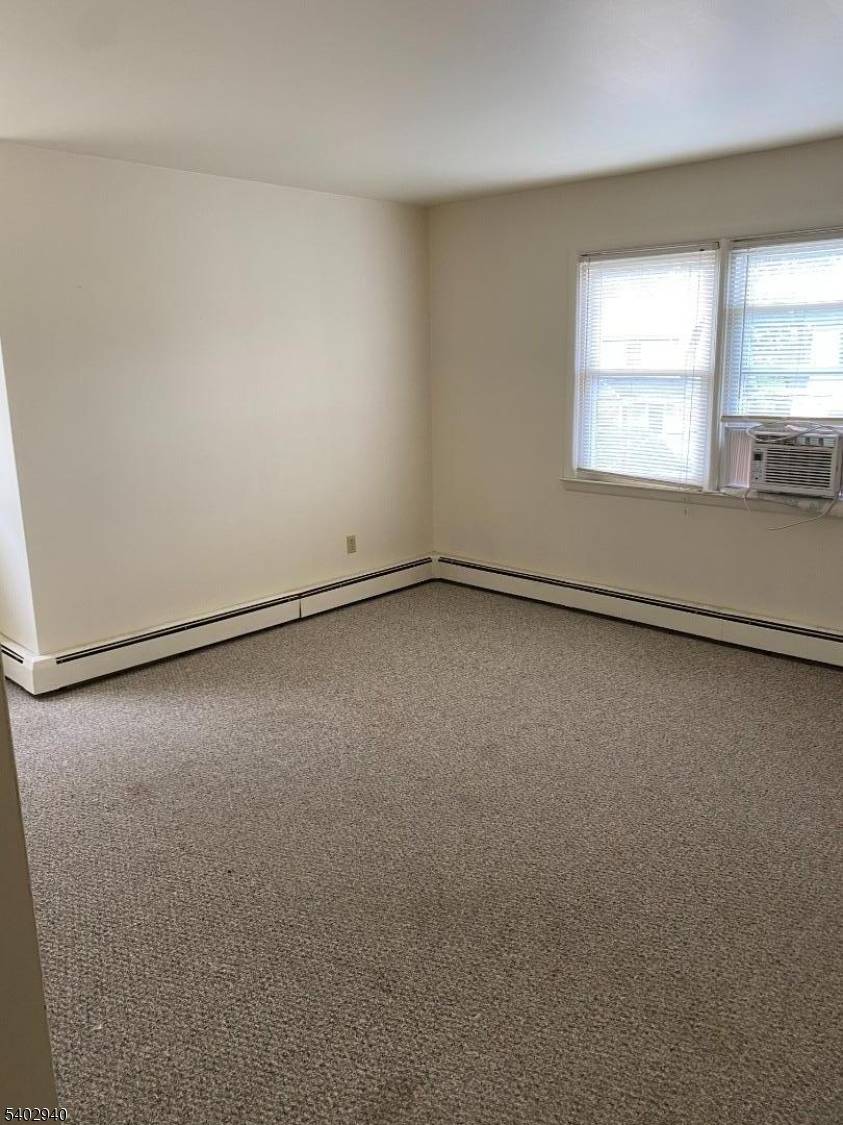 Boonton Town, NJ 07005,172 Kanouse St #2