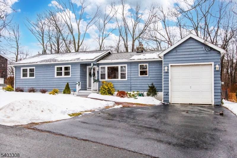 Vernon Twp., NJ 07422,21 Mondamin Rd