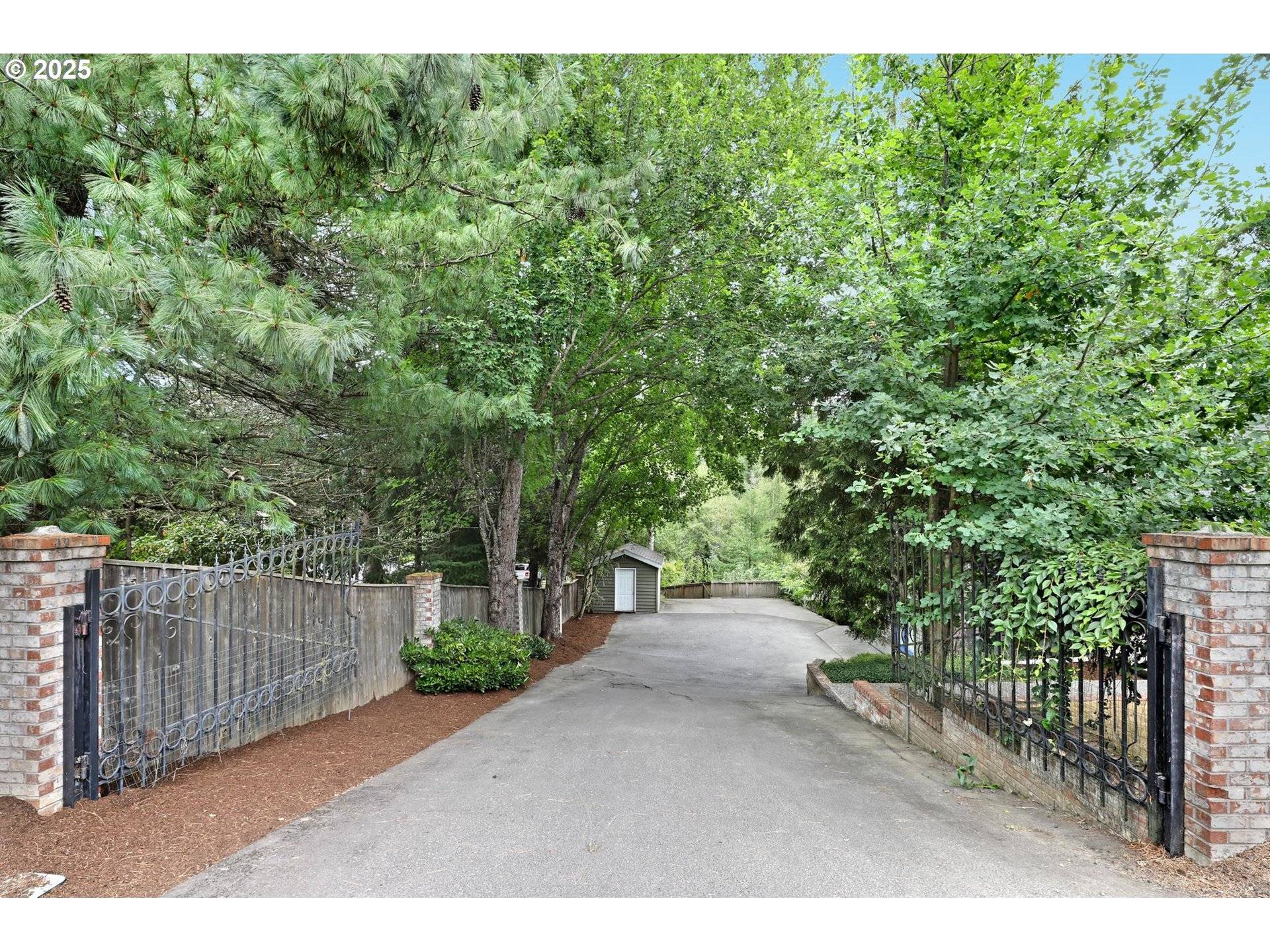 Portland, OR 97229,2010 NW 119TH AVE