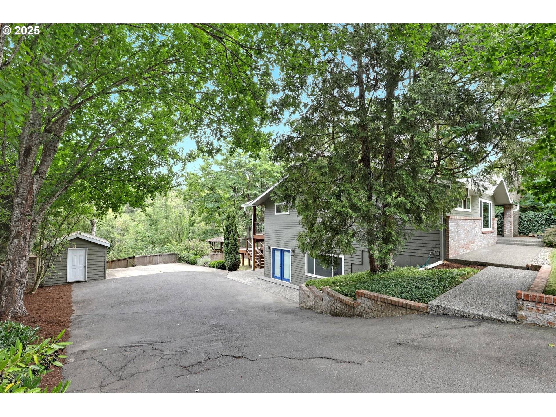 Portland, OR 97229,2010 NW 119TH AVE