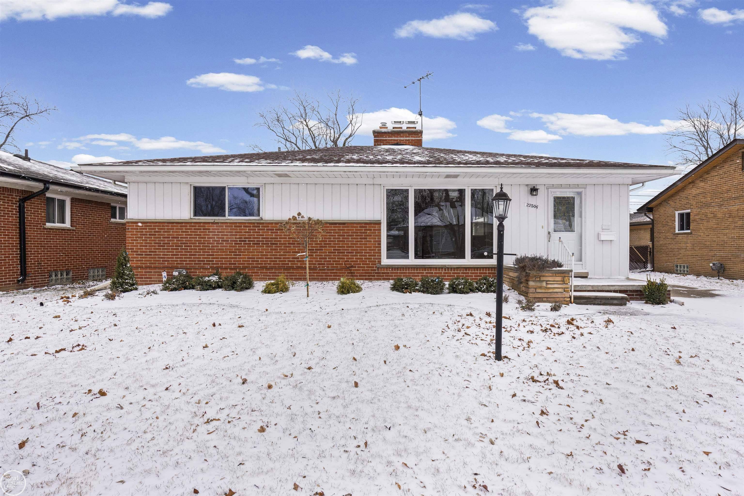 Saint Clair Shores, MI 48080,22506 Norcrest DR