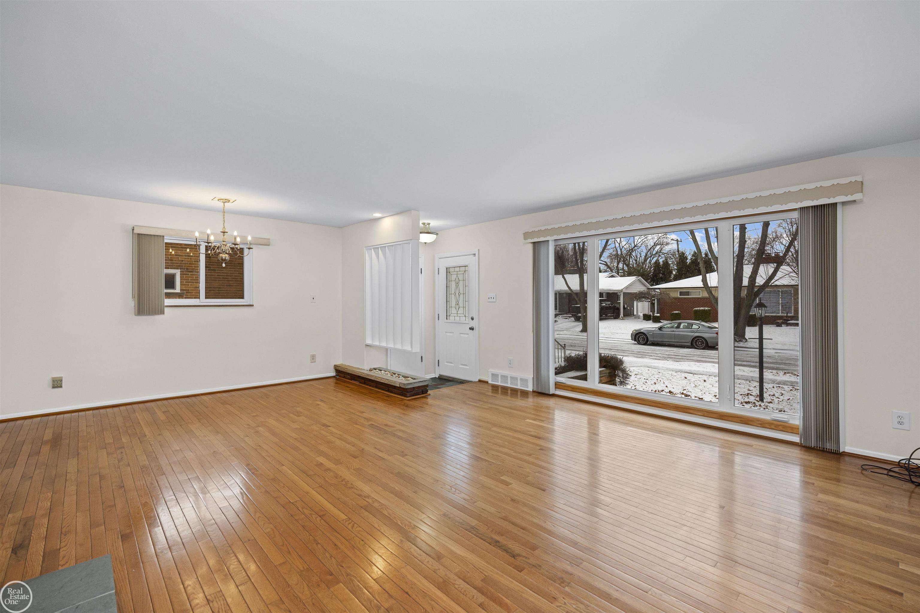 Saint Clair Shores, MI 48080,22506 Norcrest DR