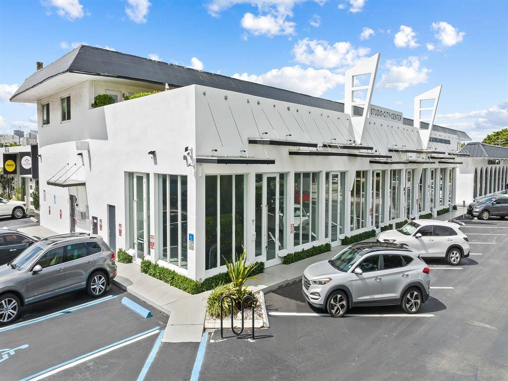 Fort Lauderdale, FL 33304,850 NE 13th St #A-D