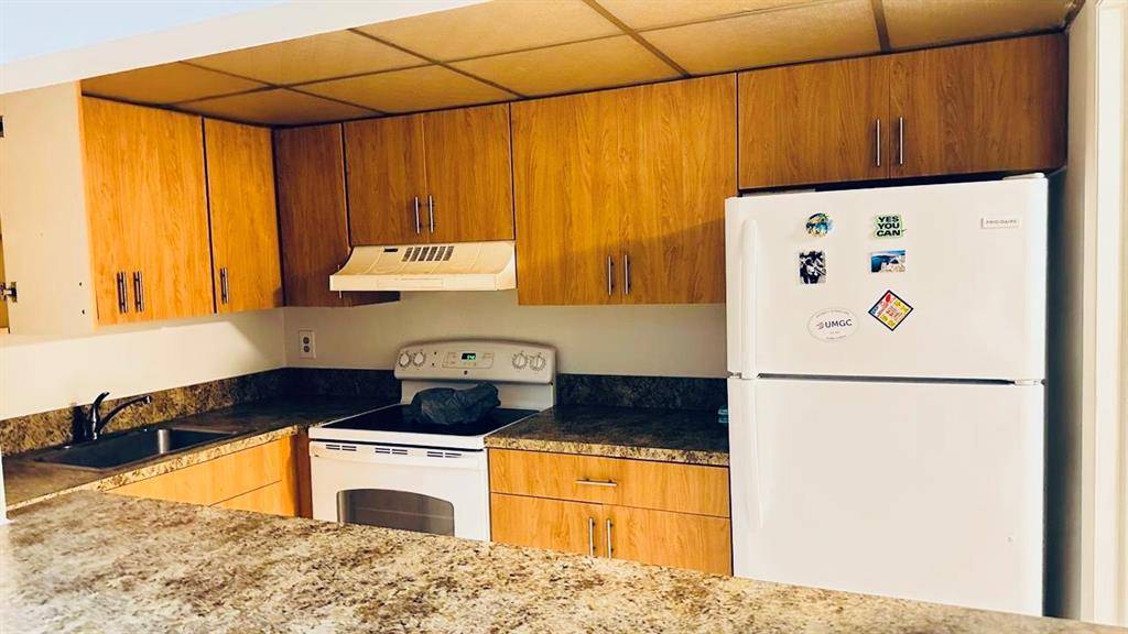 Lauderhill, FL 33319,4170 Inverrary Dr #105