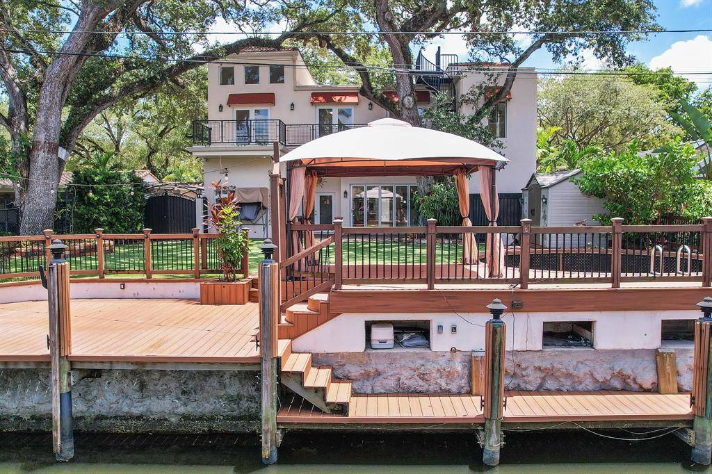 Fort Lauderdale, FL 33315,921 SW 17th St