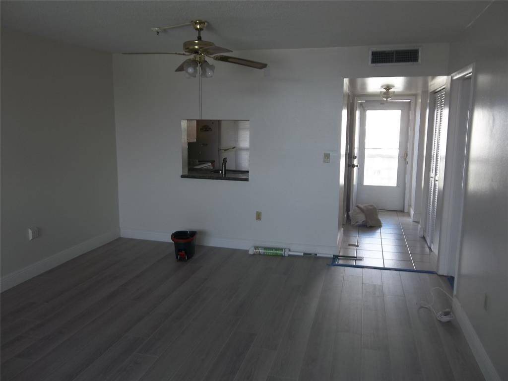 Hallandale Beach, FL 33009,1893 S Ocean Dr #910