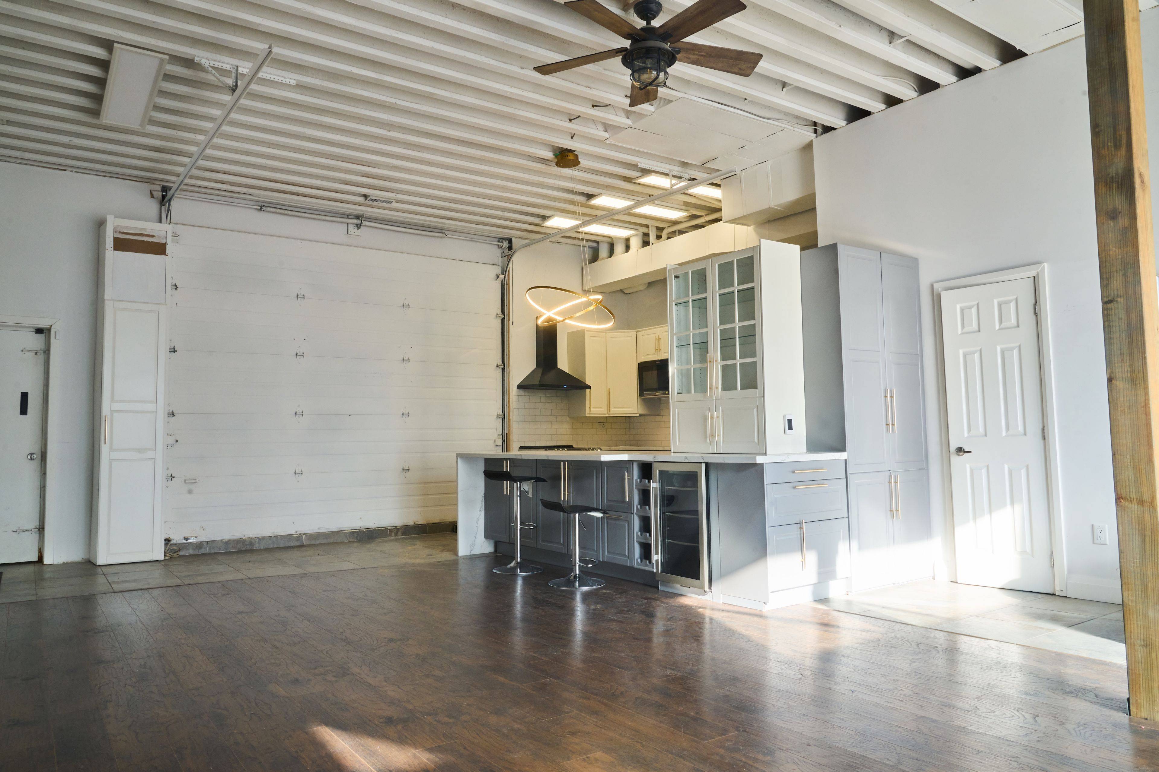 Toronto W06, ON M8V 2E8,300 New Toronto ST #Unit 28