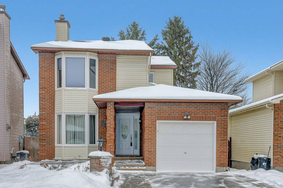 Barrhaven, ON K2J 2R4,68 Pheasant Run DR
