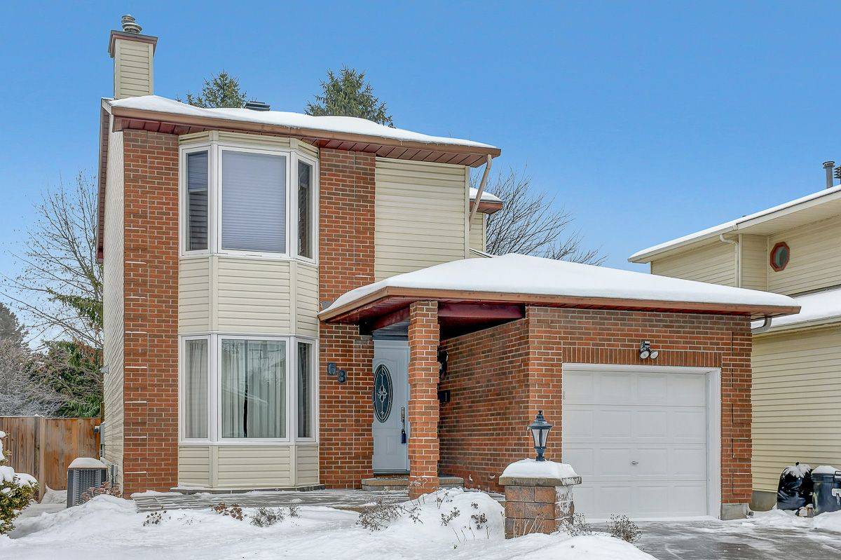 Barrhaven, ON K2J 2R4,68 Pheasant Run DR