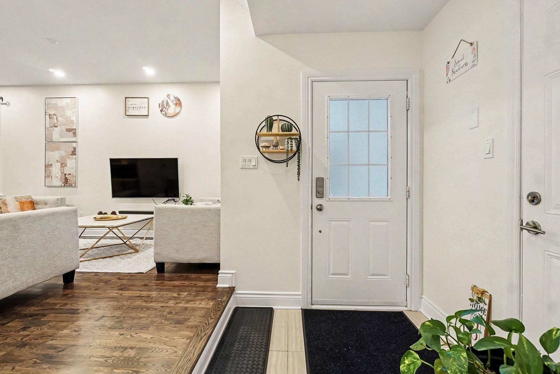 Arnprior, ON K7S 3G9,145 Desmond Trudeau DR