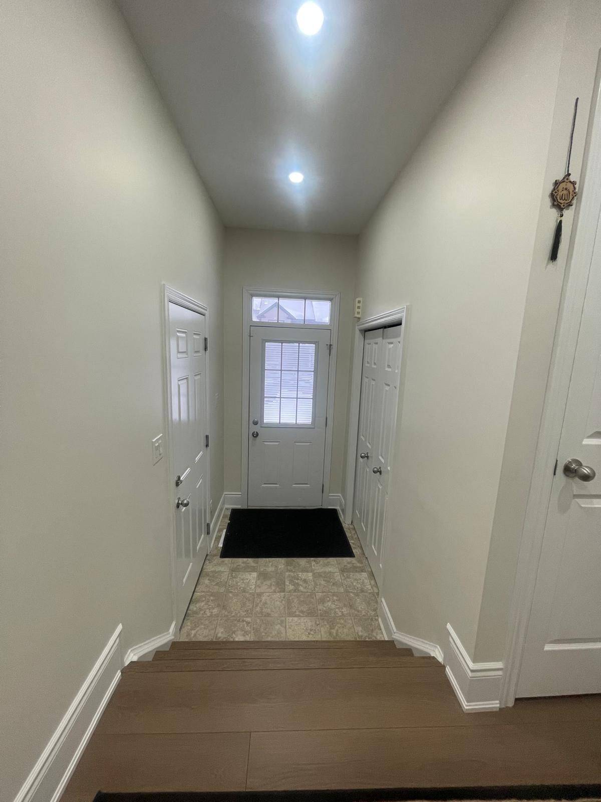 Kitchener, ON N2R 1W6,58 Renfrew ST