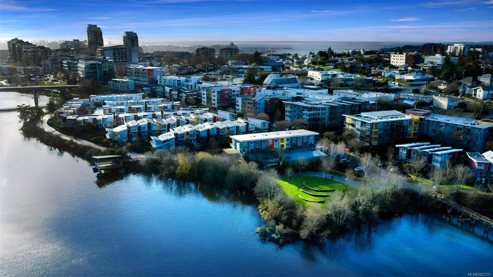 Victoria, BC V9A 7R2,90 Regatta Landing #311