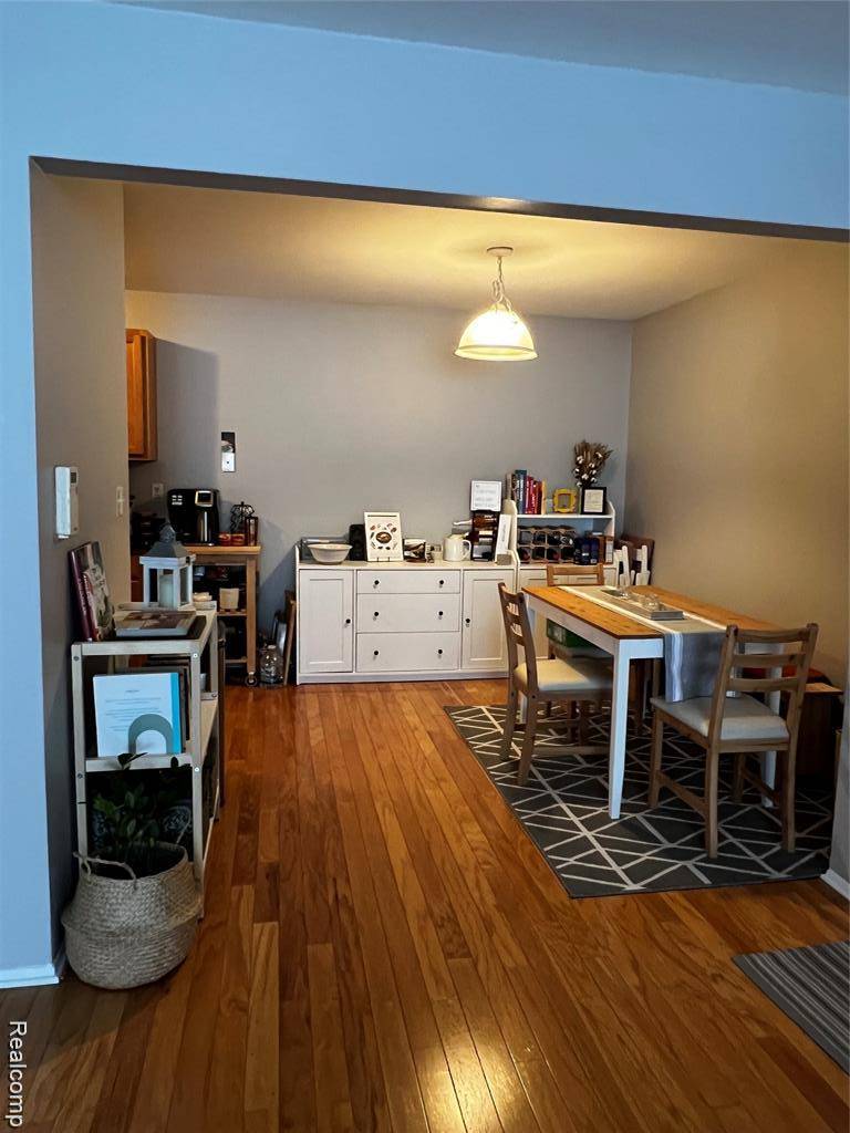 Royal Oak, MI 48073,2400 #202 Parmenter BLVD