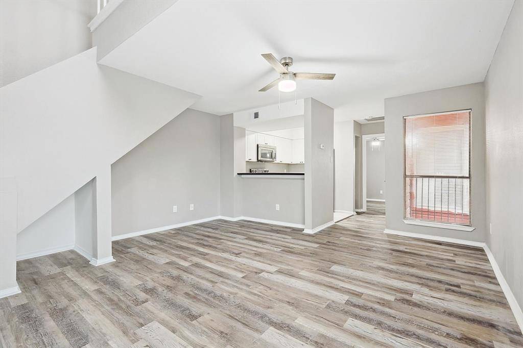 Dallas, TX 75243,9805 Walnut Street #201