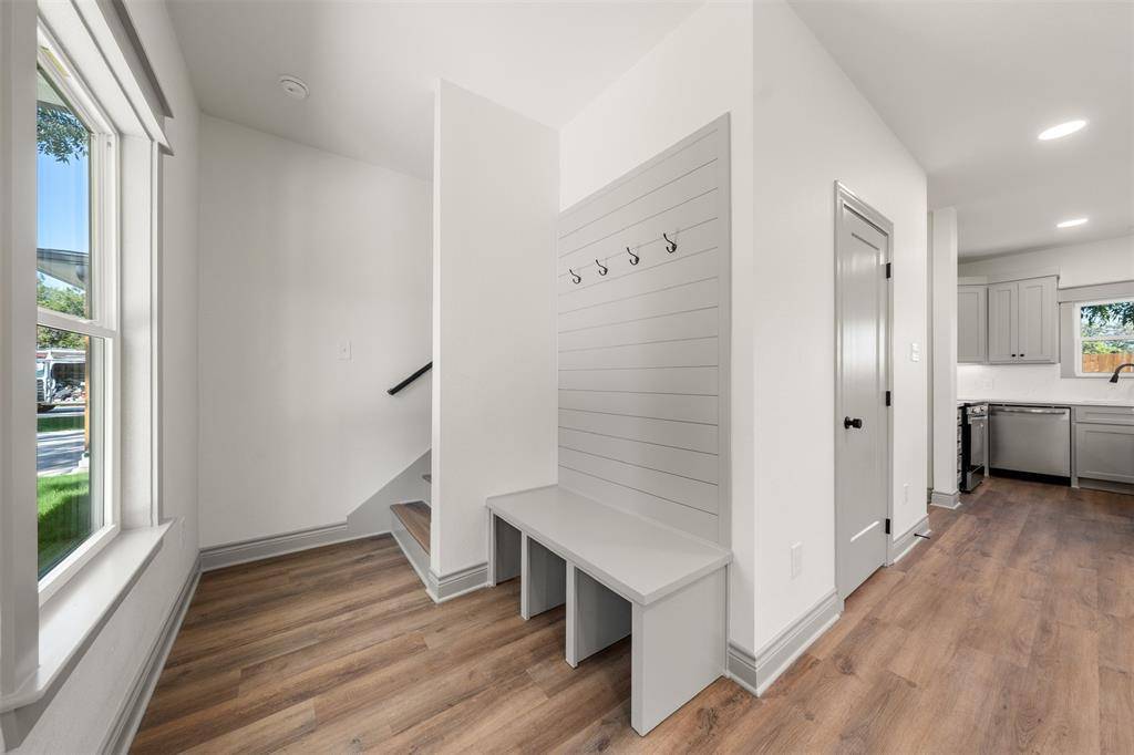 Valley Mills, TX 76689,301 Live Oak Trail