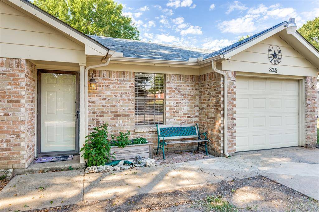 Burleson, TX 76028,825 Blue Ridge Drive
