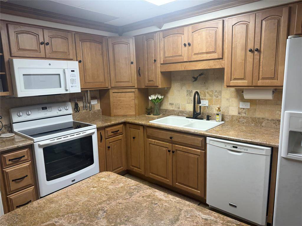 Waco, TX 76710,4924 Cobbs Drive #2E