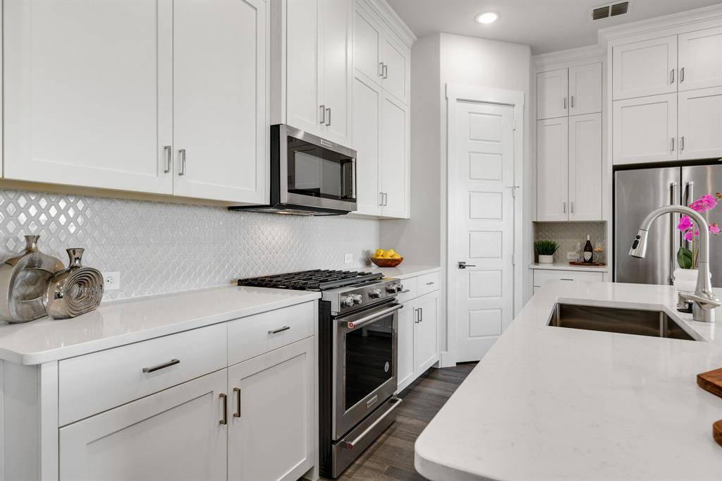 Dallas, TX 75231,8257 Nunley Lane