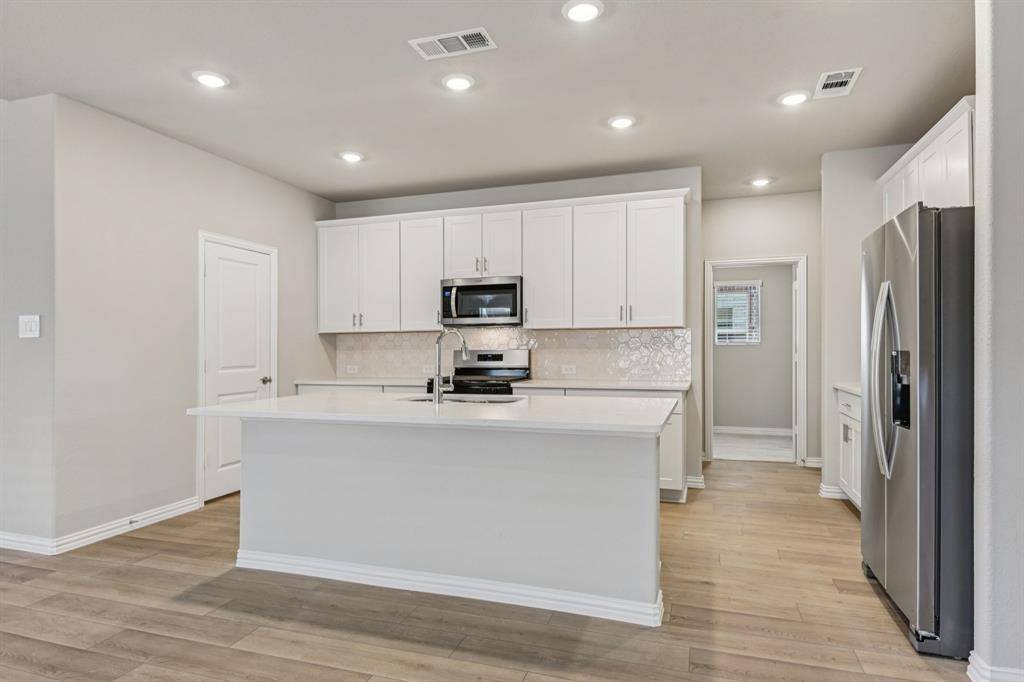 Farmersville, TX 75442,4010 Joe Pool Drive