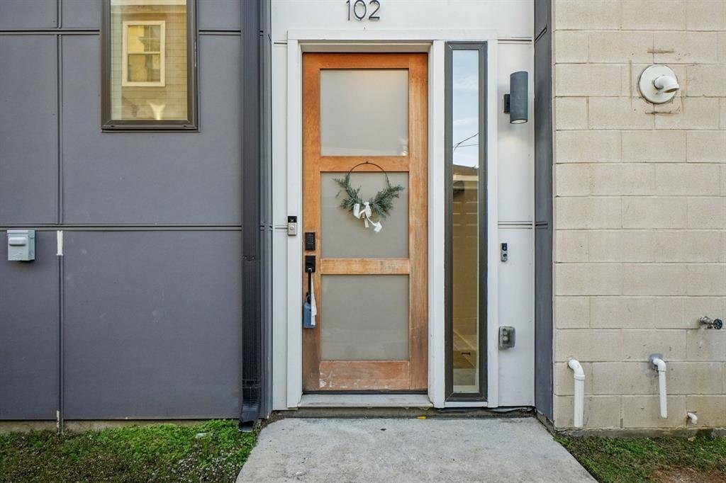 Dallas, TX 75214,145 N Henderson Avenue #102