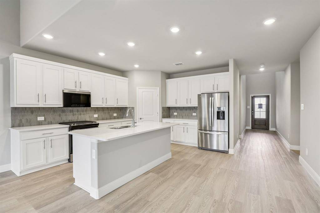 Farmersville, TX 75442,4011 Joe Pool Drive