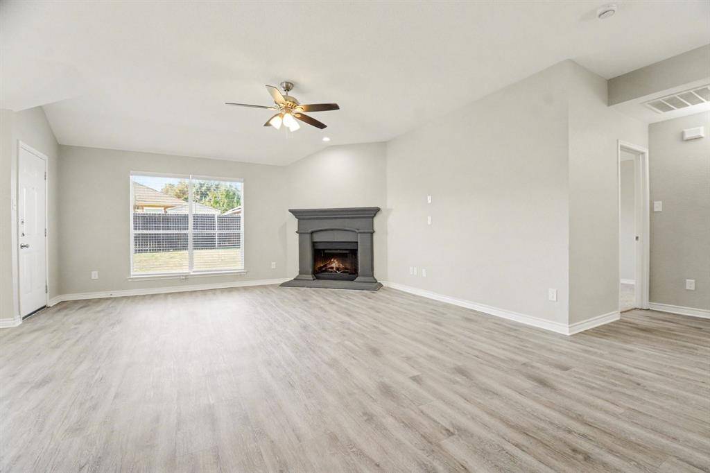 Fort Worth, TX 76179,6121 Bowfin Drive