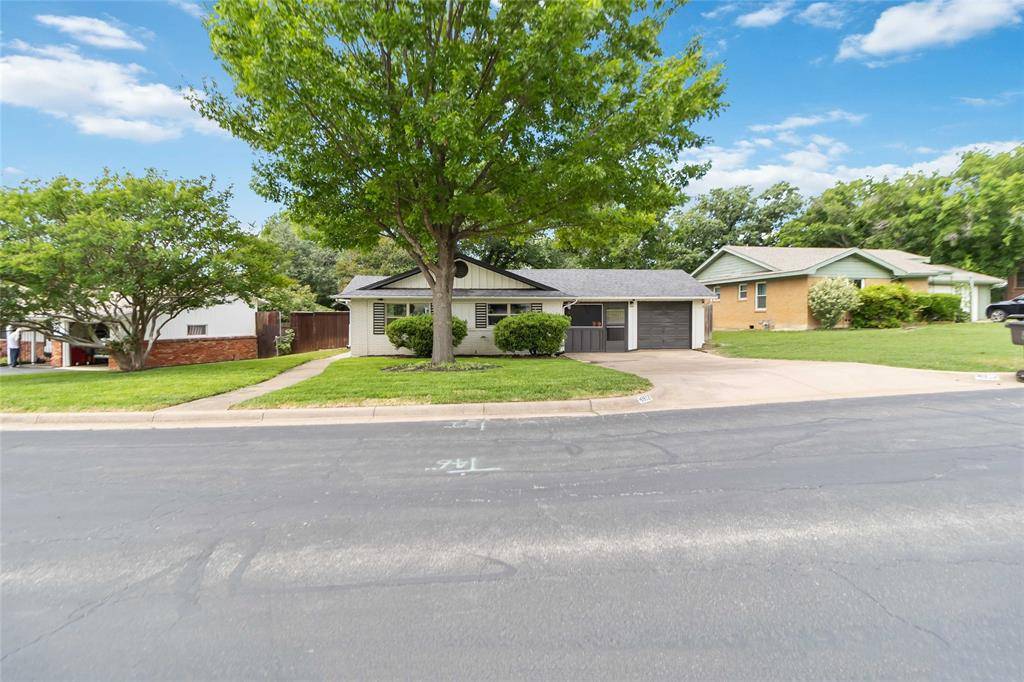 Fort Worth, TX 76133,4912 Odessa Avenue