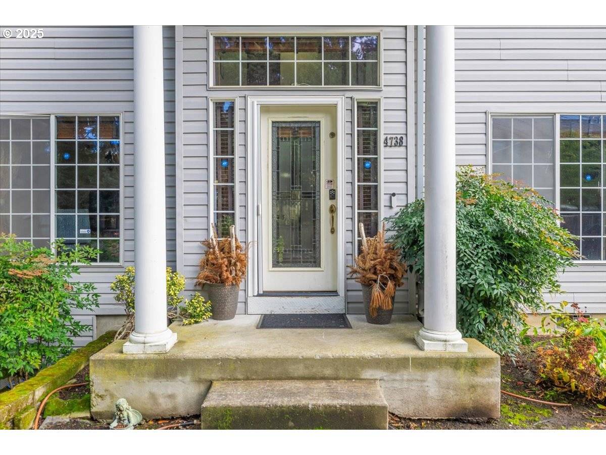 Portland, OR 97218,4738 NE 48TH PL