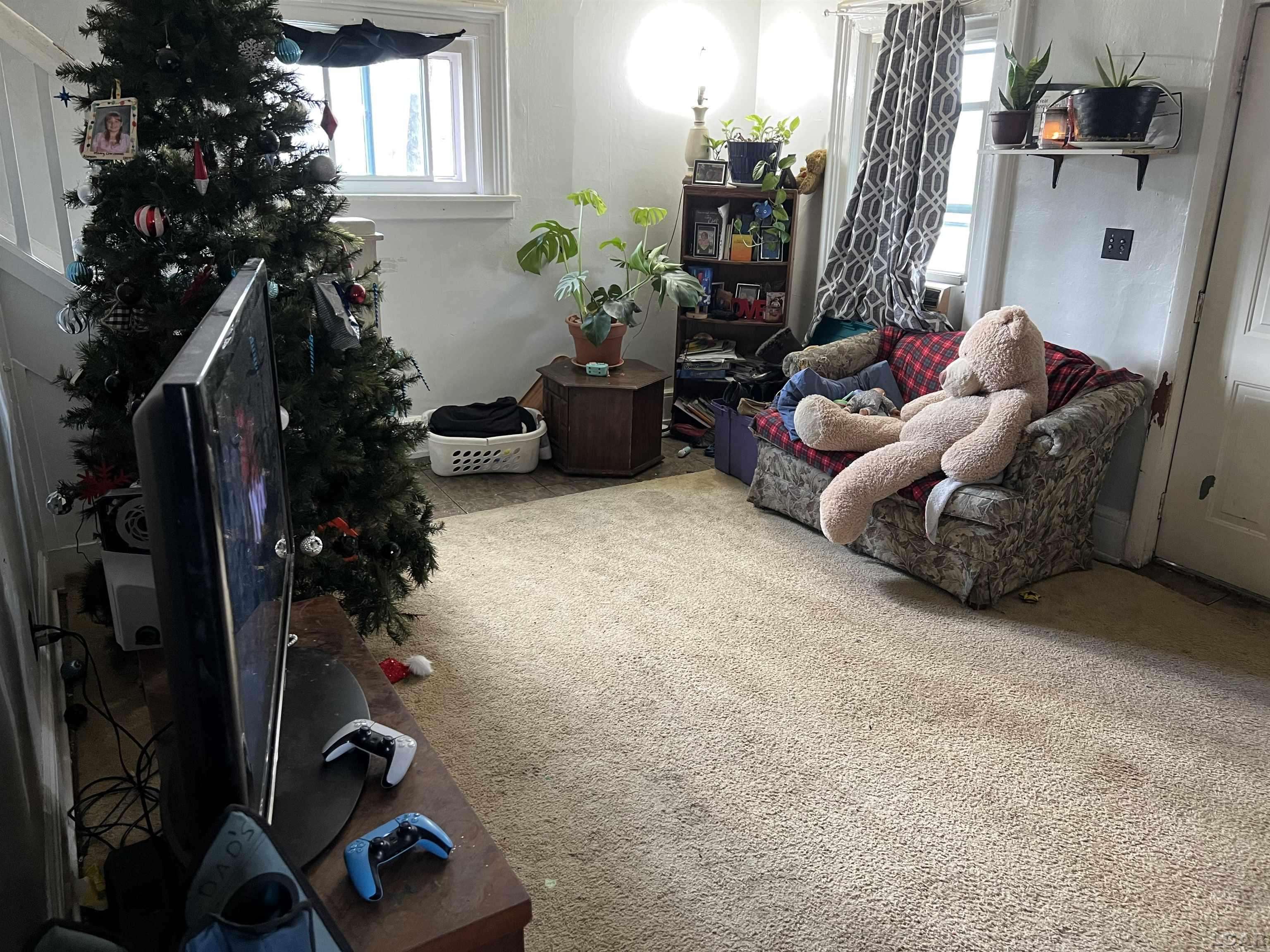 Adrian, MI 49221,625 Division ST