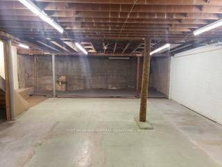 Toronto E06, ON M1N 1V3,2500 Kingston RD #Ground