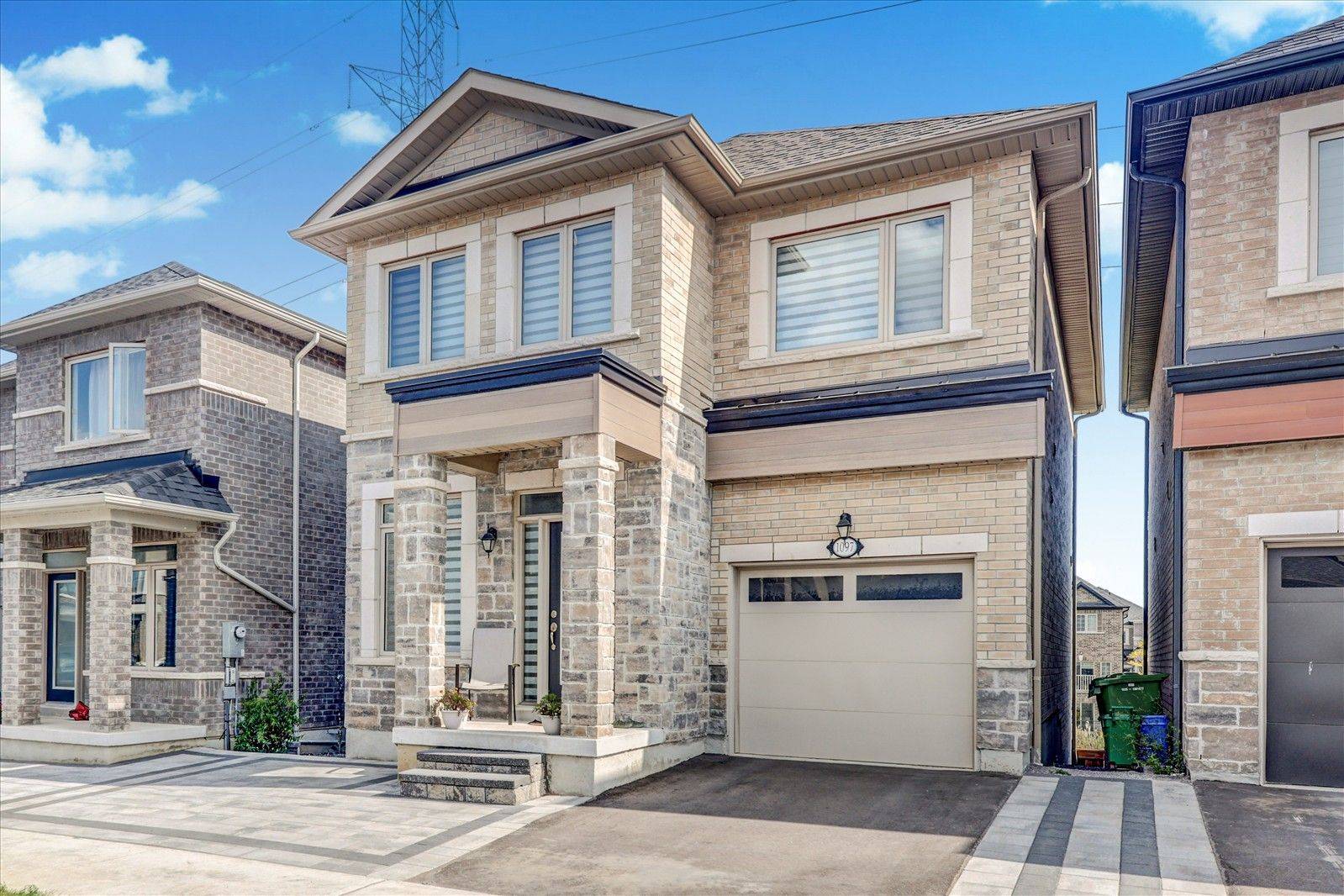 Pickering, ON L1X 0L7,1097 Cameo ST