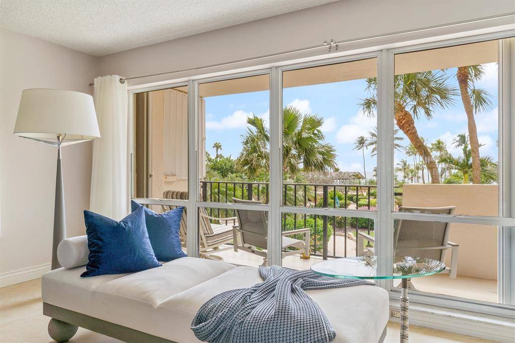 Lauderdale By The Sea, FL 33308,5100 N Ocean #317