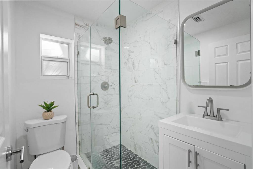 Fort Lauderdale, FL 33315,1416 SW 27th St #B